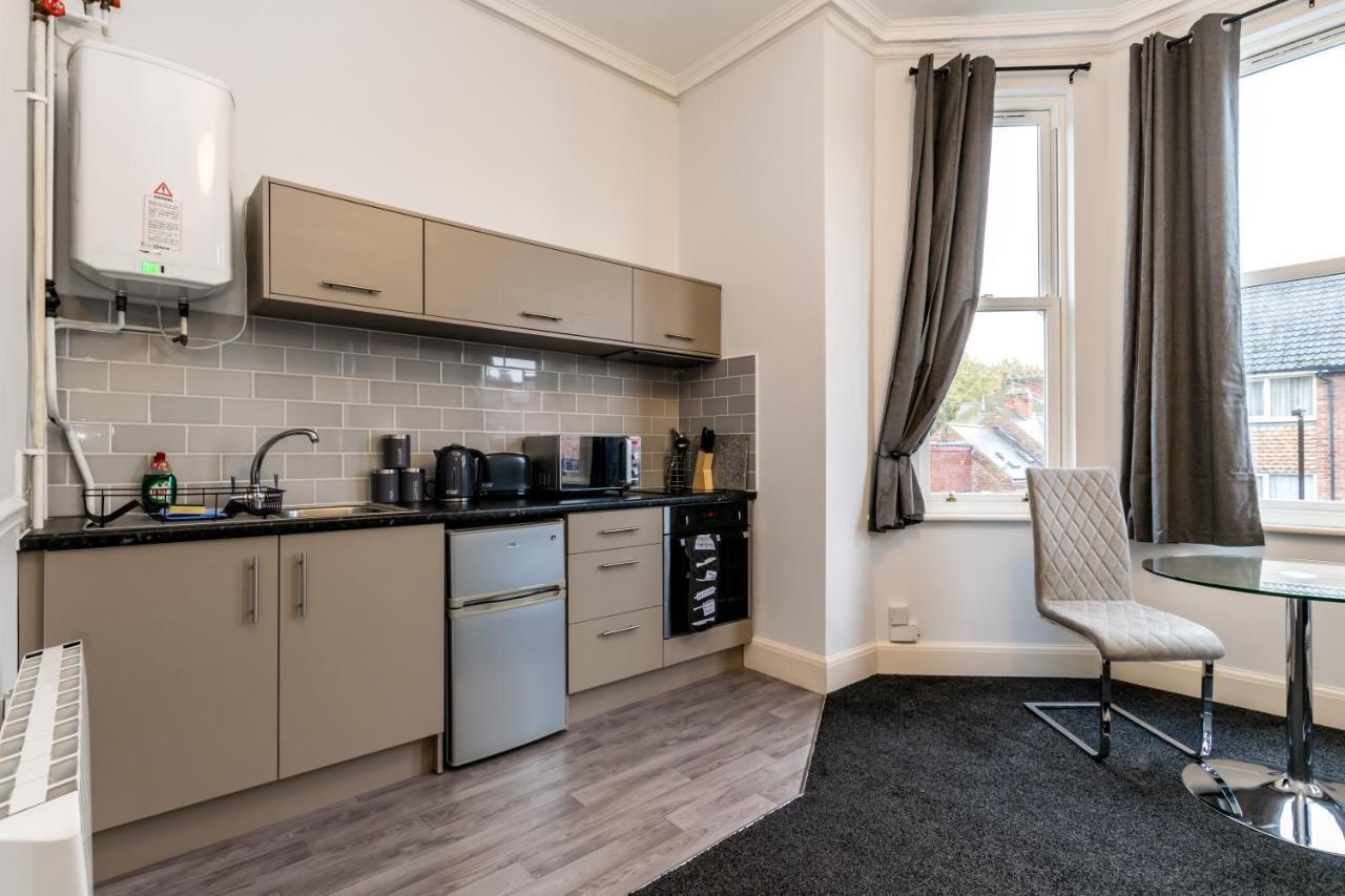 Sycamore Apartments ヨーク エクステリア 写真